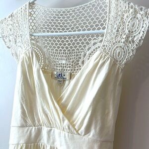 L.E.I. Sleeveless Knit SHIRT JUNIOR SIZE L